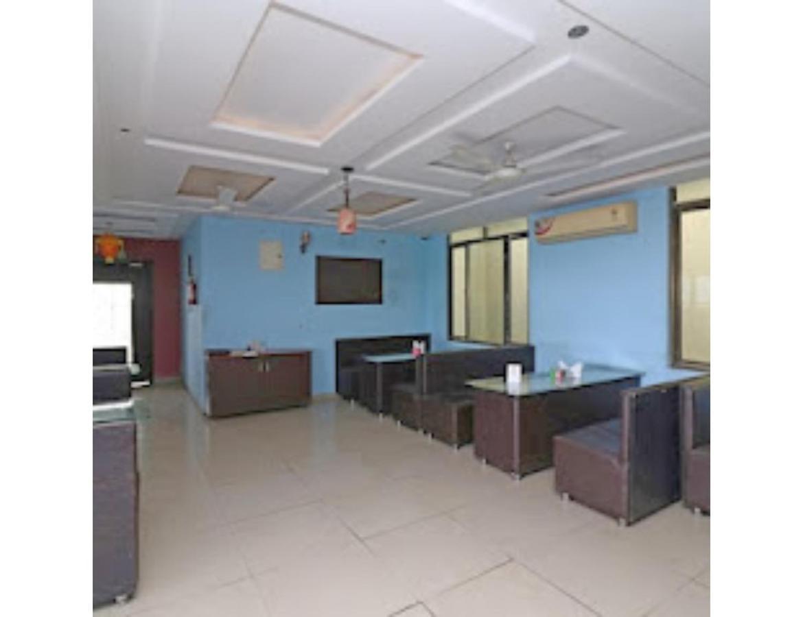 Hotel Shivam Fort View, Chittorgarh Bagian luar foto